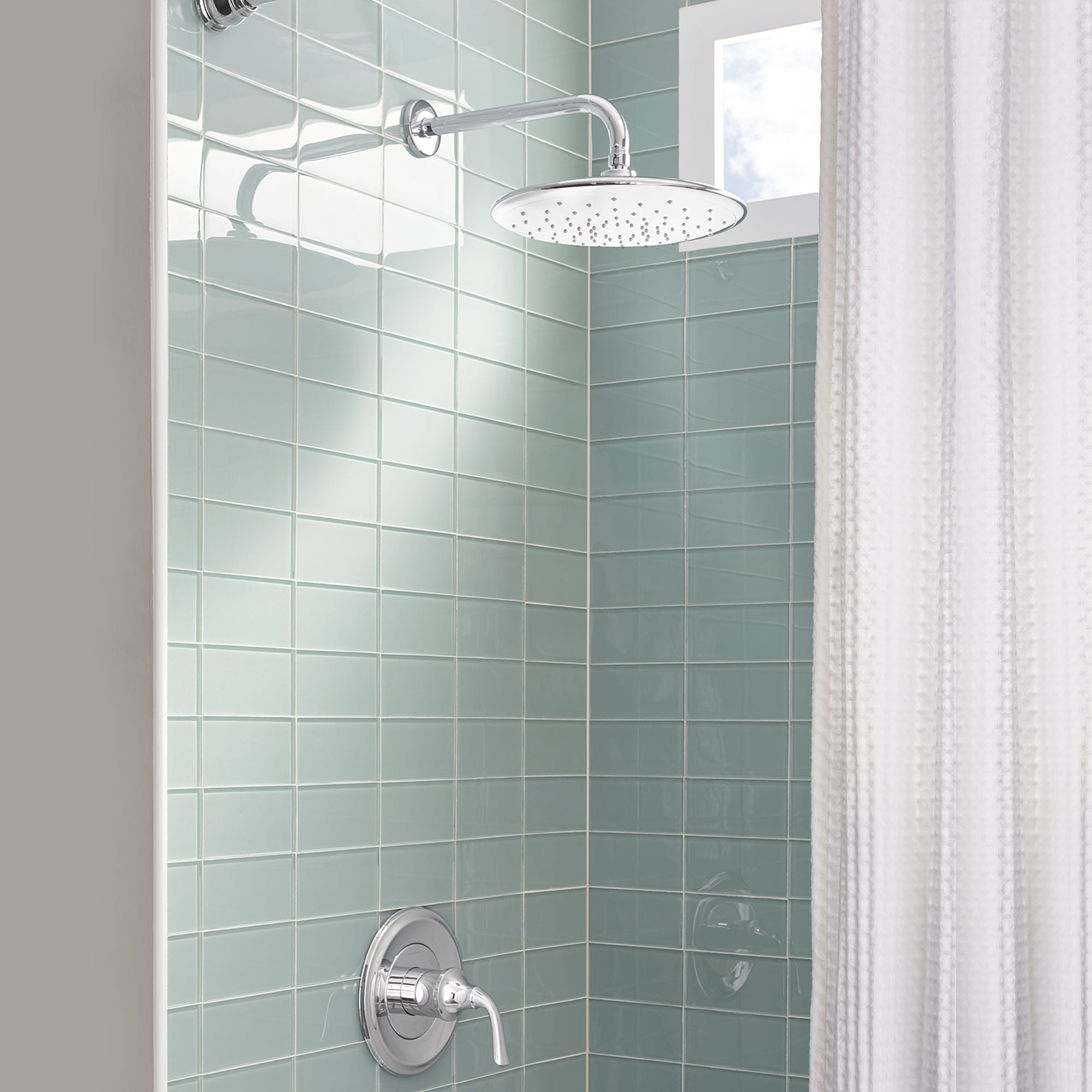 Pomme de douche à effet pluie à économie d'eau Spectra® Rain 11 po 1,8 gpm/6,8 L/min
